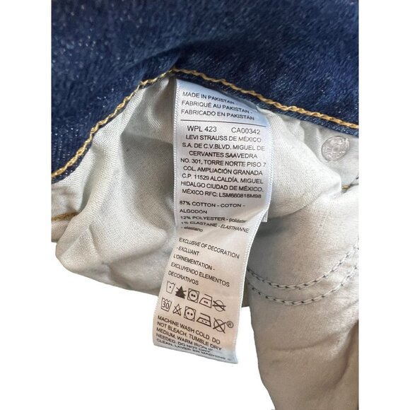 Levi Strauss Signature High Rise Straight Women's Jeans - Picture 6 of 6